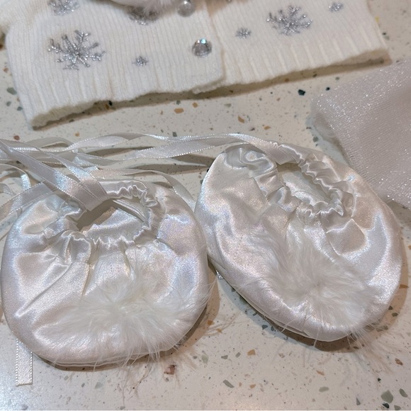 Build-A-Bear Winter Snowflake Outfit Sweater Skirt Slippers Plush NOT Included - Picture 7 of 15